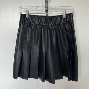 Abercrombie & fitch black vegan leather pleated mini skirt
